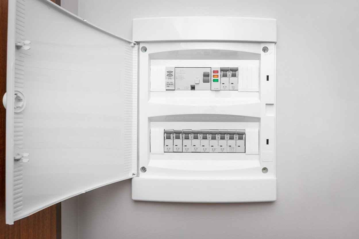 Über­spannungs­schutz bei Elektrotechnik Philipp Degenmeier in Sinning